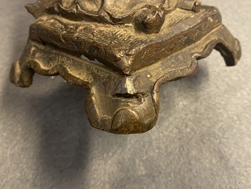 Une figure de Wenchang Wang en bronze &agrave; inscription, Qing